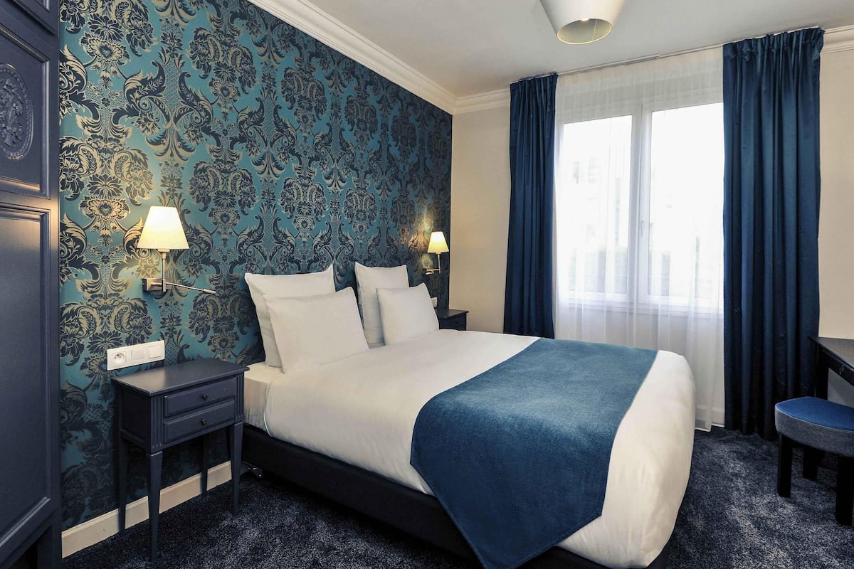 Classic Room, 1 Double Bed | Premium bedding, in-room safe, desk, soundproofing