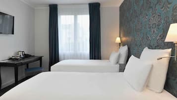 Classic Twin Room, 2 Twin Beds | Premium bedding, in-room safe, desk, soundproofing