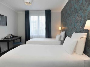 Klassieke Twin kamer, 2 eenpersoonsbedden | Luxe beddengoed, een kluis op de kamer, een bureau, geluiddichte muren