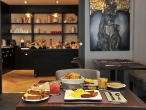Breakfast area - Mercure Paris Saint Cloud Hippodrome (Saint-Cloud)