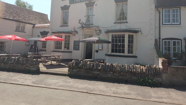 Unclassified image, 1 of 17, button - The Mary Arden Inn (Stratford-upon-Avon)