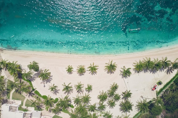 Am Strand, weiĂer Sandstrand, Cabañas (kostenlos), LiegestĂŒhle