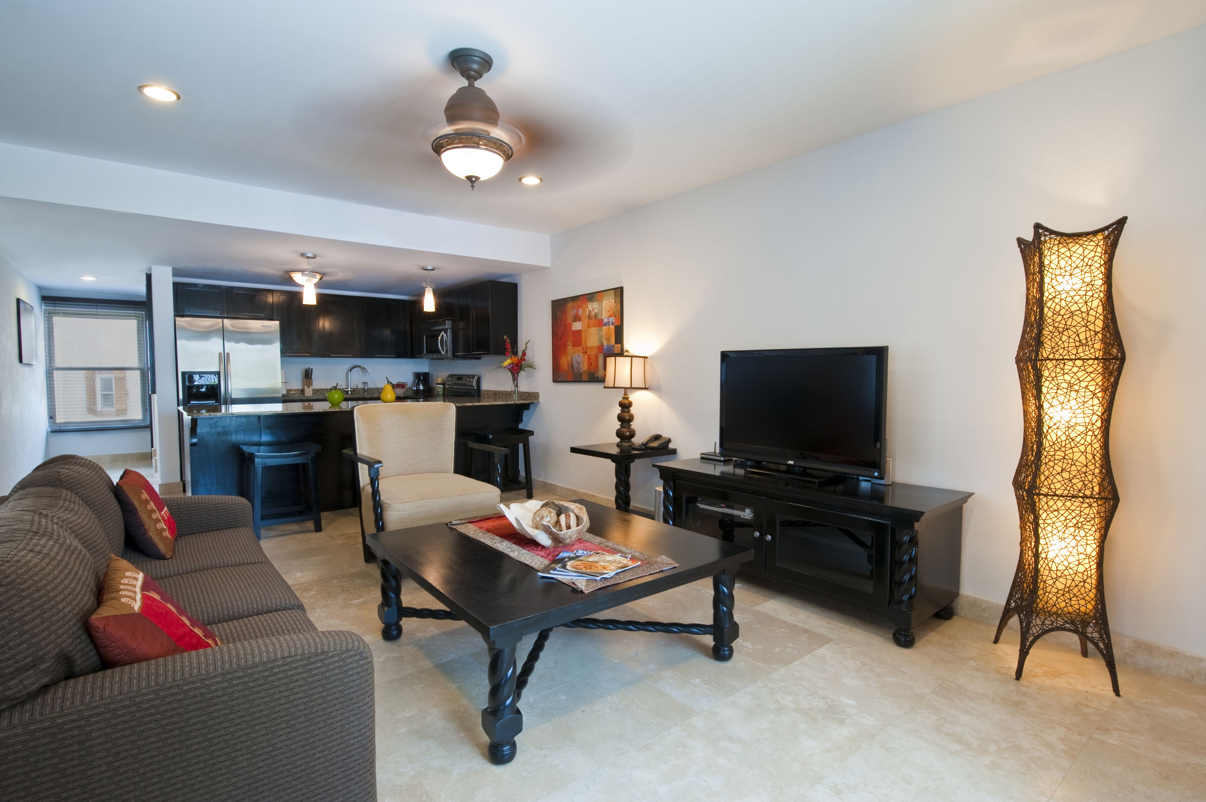 flat-screen tv, dvd player, ipod dock