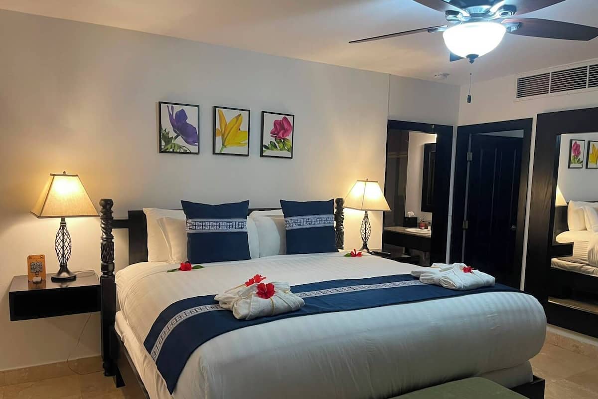 Deluxe kamer | 1 slaapkamer, luxe beddengoed, een kluis op de kamer, geluiddichte muren