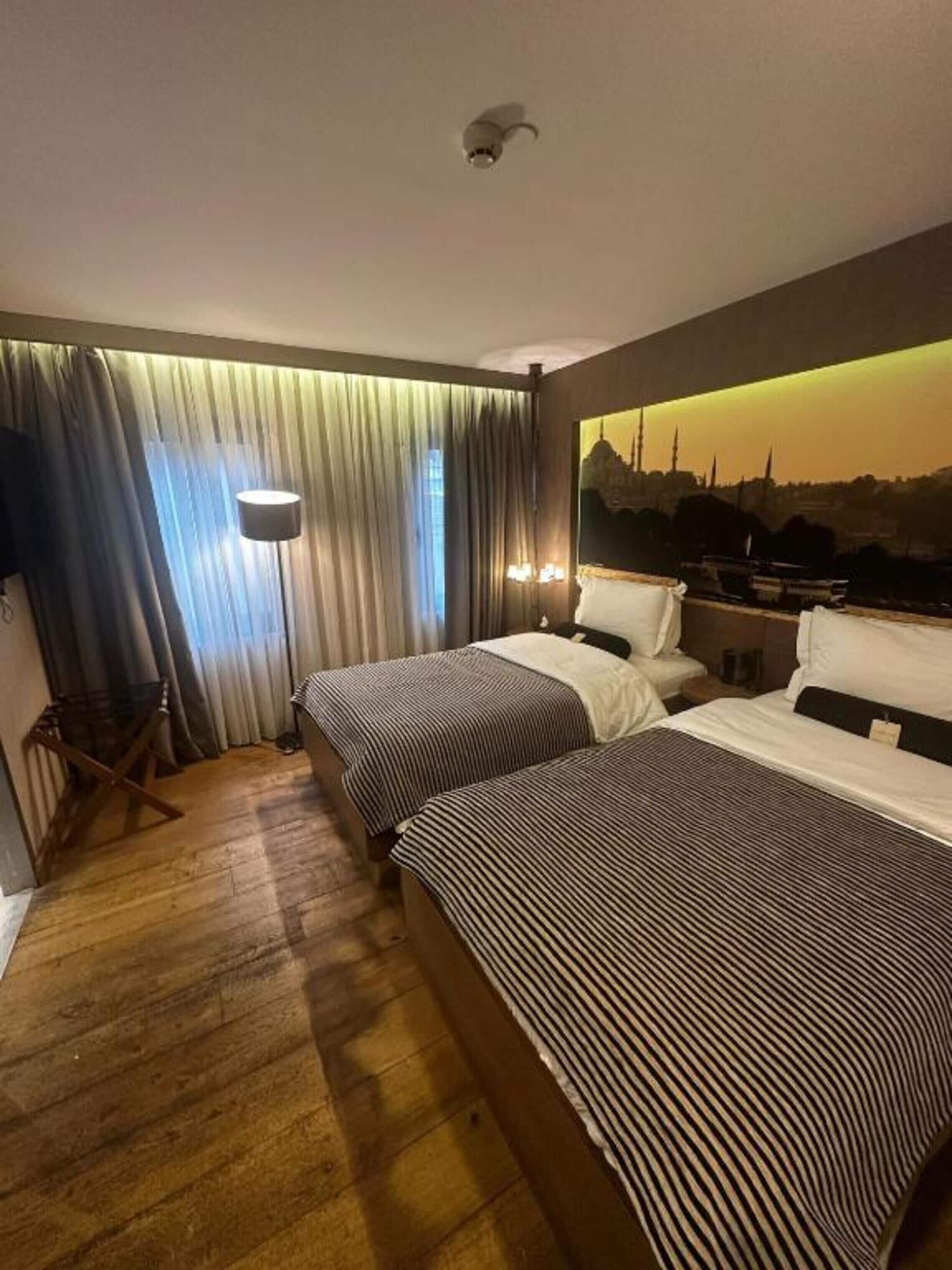 Superior Twin Room | Hypo-allergenic bedding, minibar, in-room safe, desk