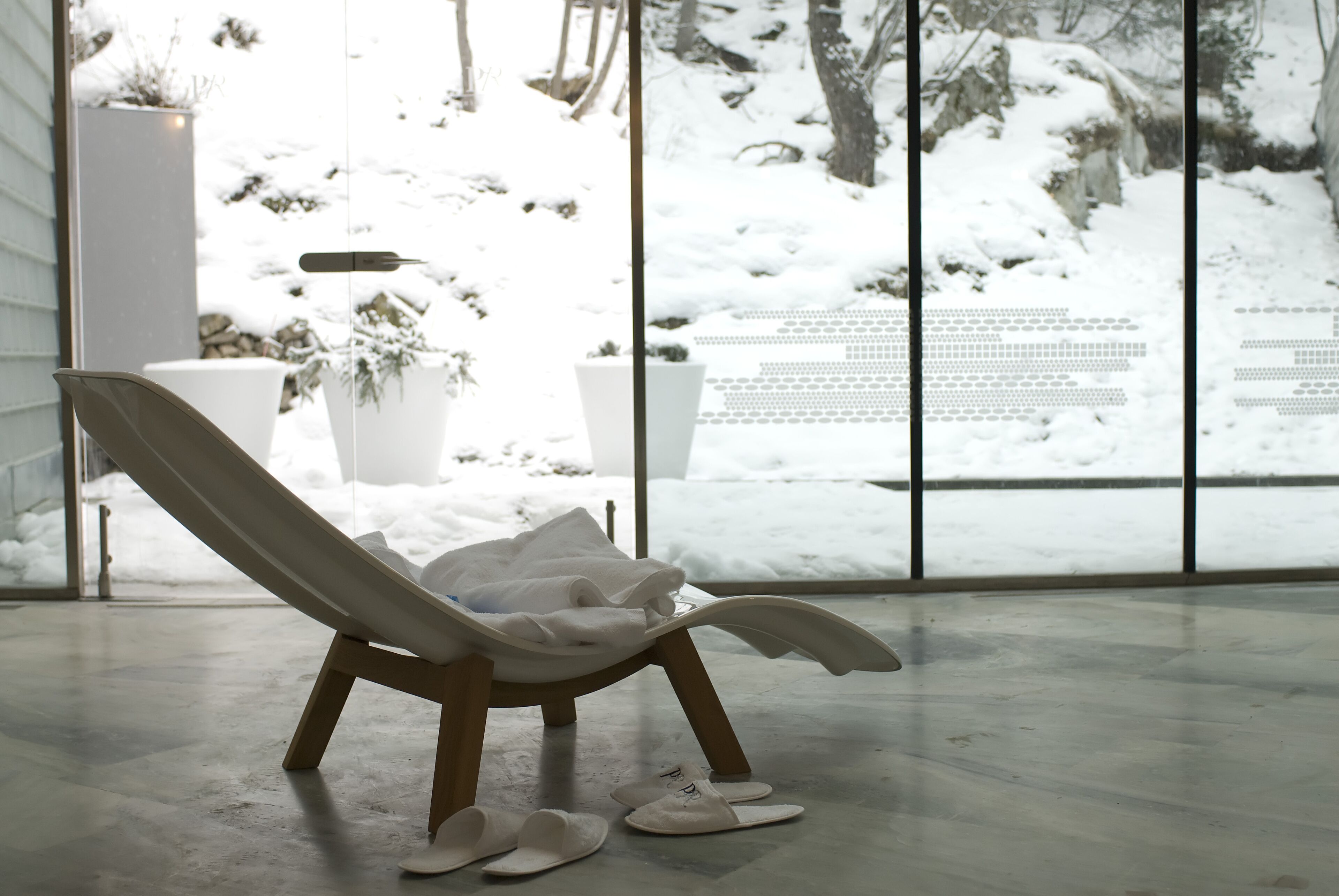 Sauna, hot tub, steam room, hot springs/mineral springs