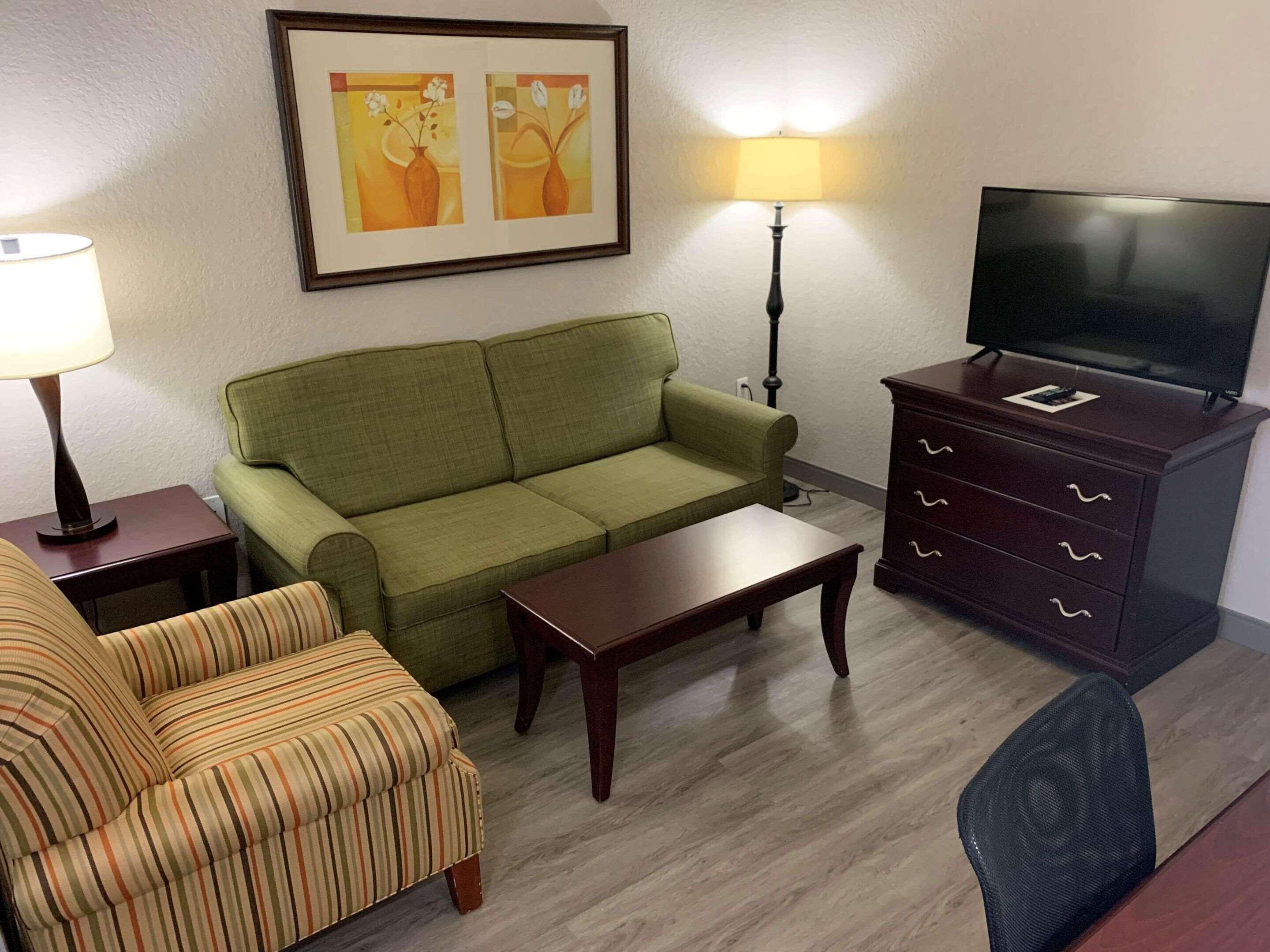 Photo - Country Inn & Suites by Radisson, Jacksonville West, FL