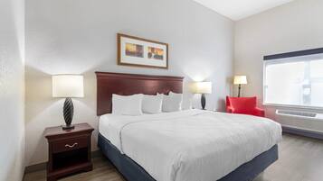 Kamer, 1 kingsize bed, niet-roken | Luxe beddengoed, een bureau, verduisterende gordijnen