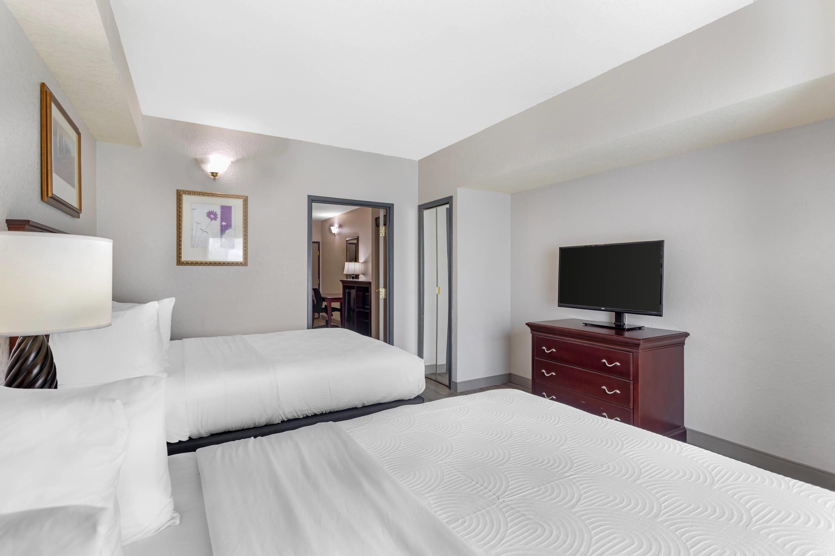 Suite, Multiple Beds, Non Smoking (2 Queenbed)