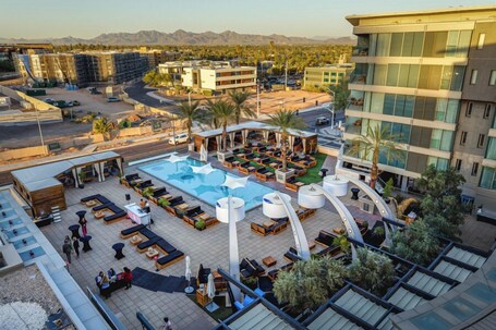W Scottsdale - Image 25