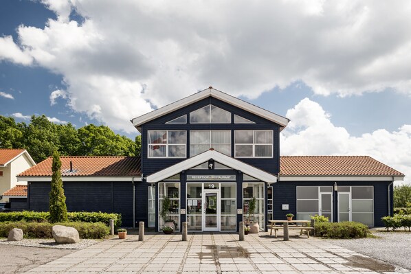 Exterior - Hotel Sleep2Night (Helsingor)