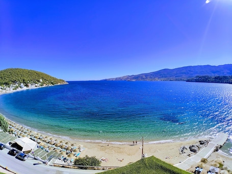 Vista para praia/oceano. New Aegli Resort Hotel