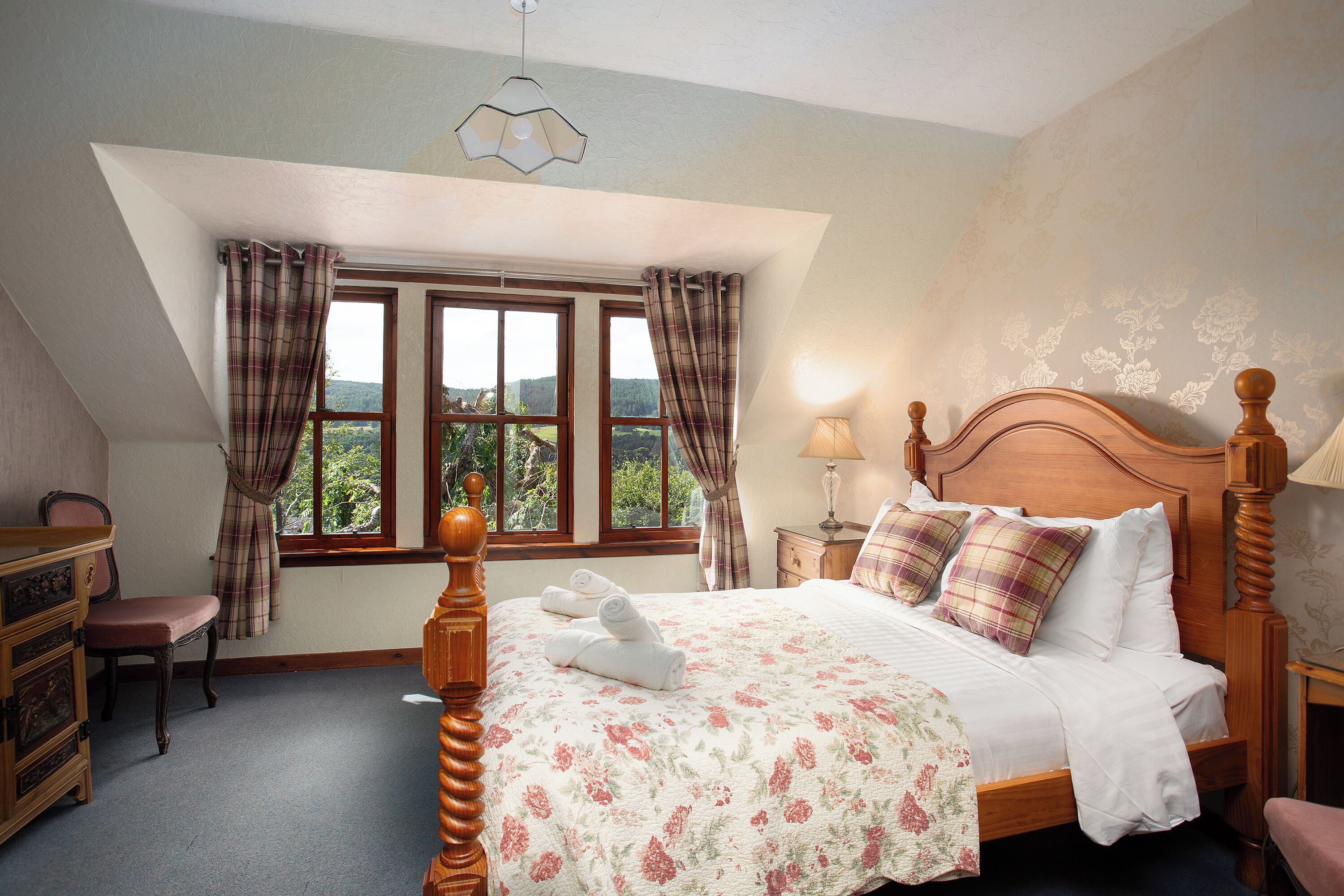 Premium Double Room | Individually decorated, individually furnished, blackout curtains