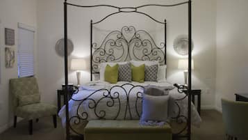 Camera Executive, 1 letto king | Biancheria da letto di alta qualità, materassi a doppio strato, minibar