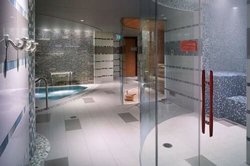 Hot tub, body treatments, hydrotherapy, aromatherapy, body scrubs