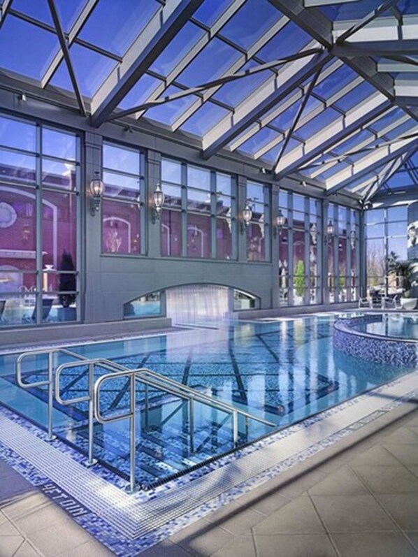 Piscine extérieure (ouverte en saison)