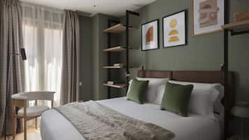 Deluxe Room | Pillowtop beds, free WiFi, bed sheets