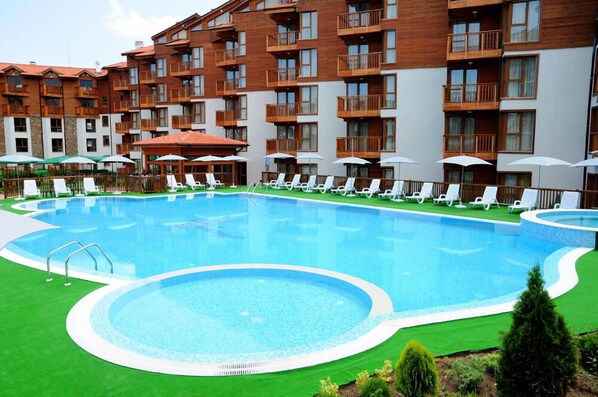 Indoor pool, outdoor pool - Spa Hotel Narcis - Apartments (Bansko)