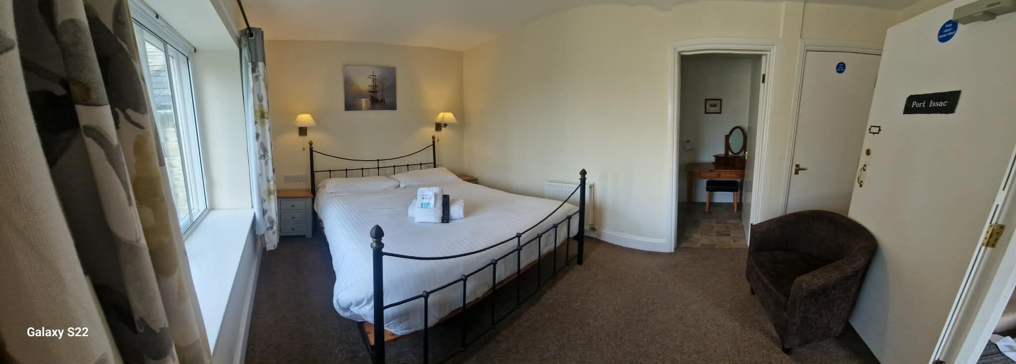 Classic Double Room | Desk, laptop workspace, iron/ironing board, free WiFi