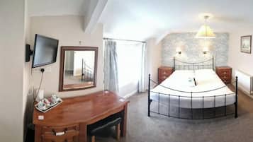 Desk, laptop workspace, iron/ironing board, free WiFi