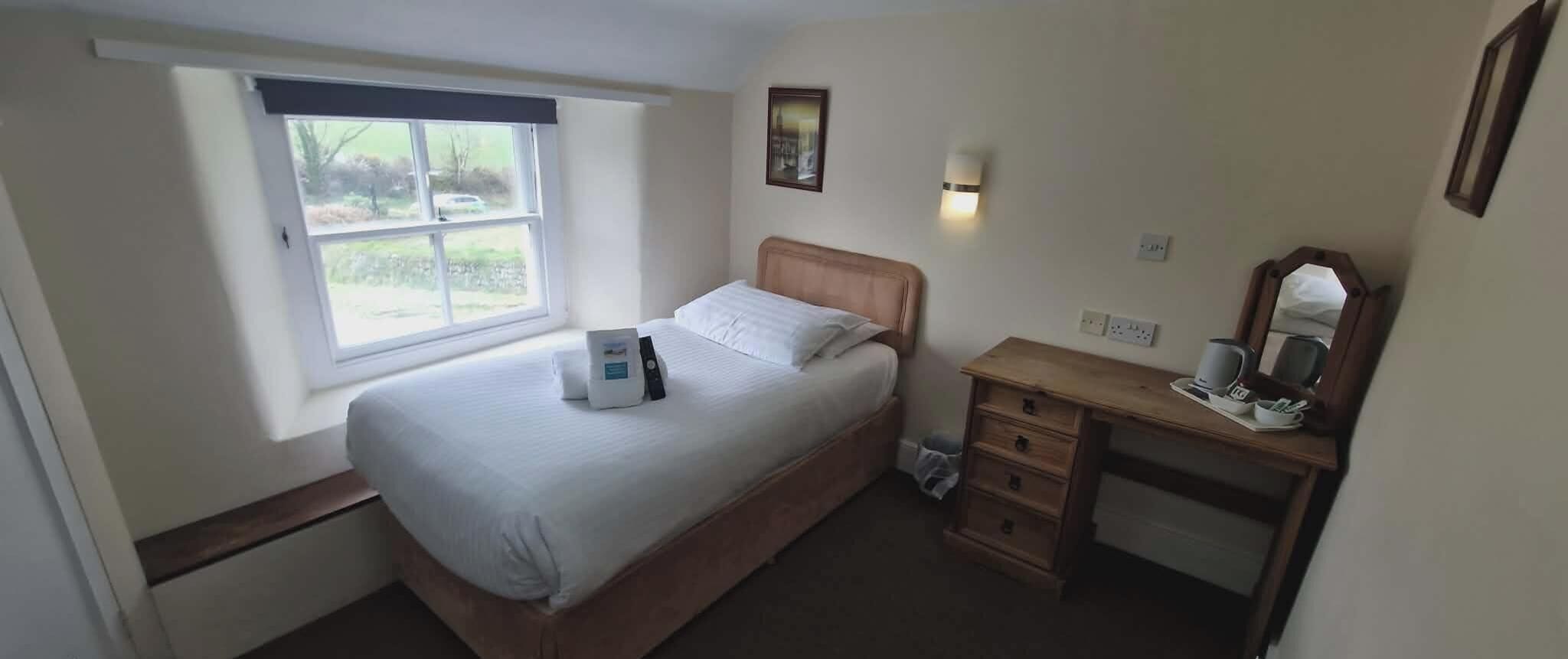 Classic Single Room | Desk, laptop workspace, iron/ironing board, free WiFi