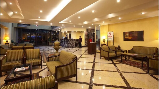 Lobby sitting area - Ommer Hotel Ankara (Ankara)