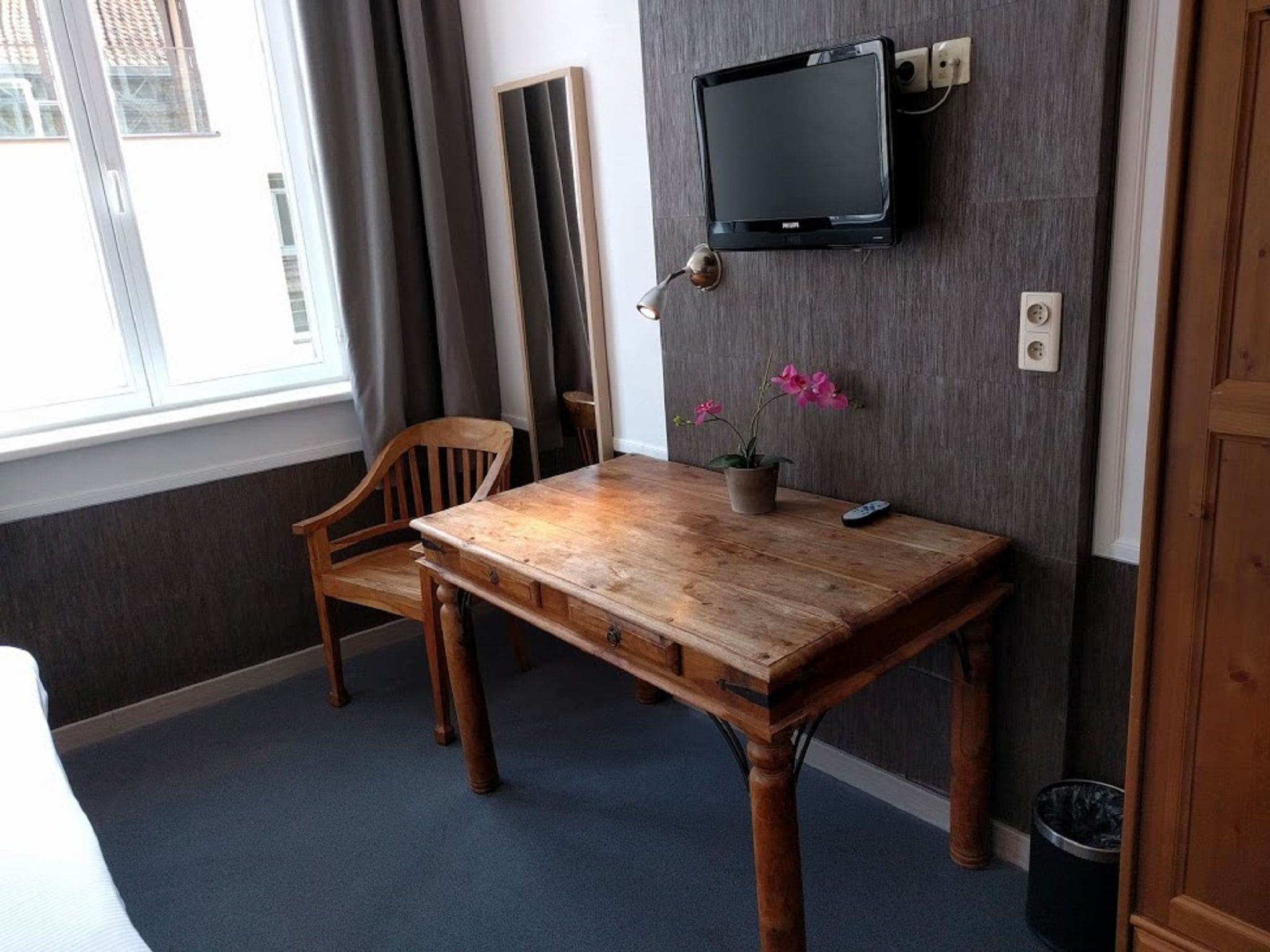 Photo - Canalview Hotel Ter Reien