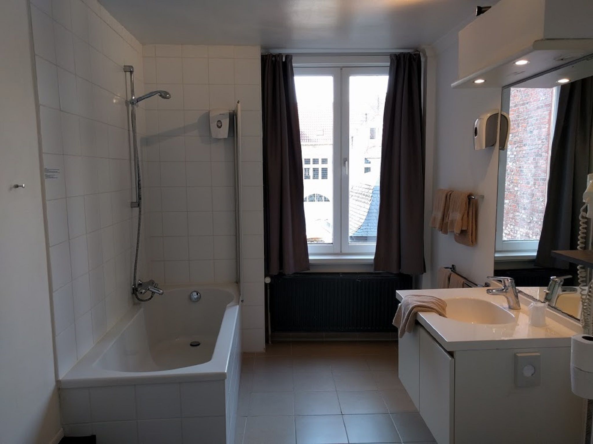 Photo - Canalview Hotel Ter Reien