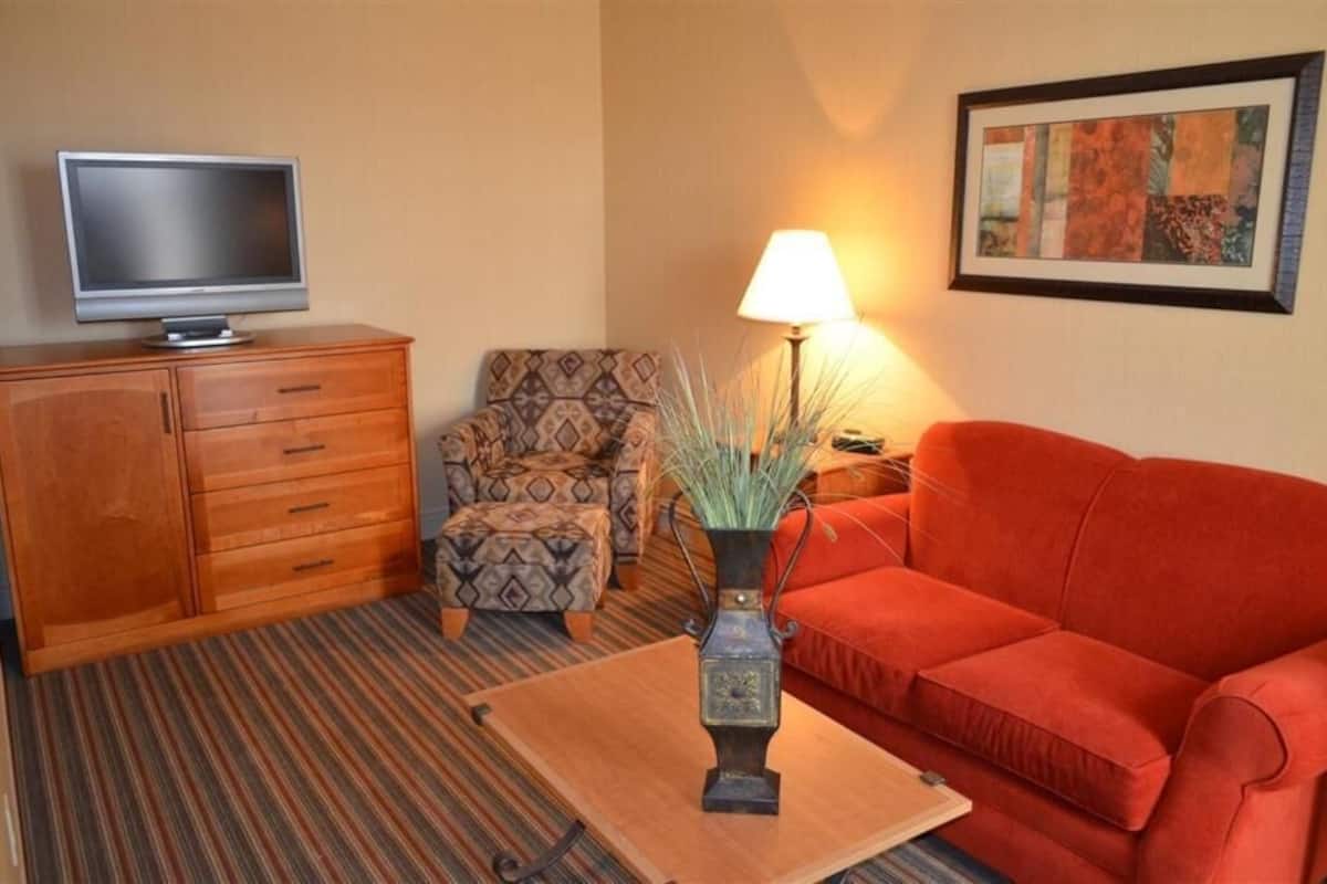 32-inch tv with cable channels