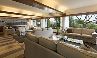 Sala de estar en el lobby