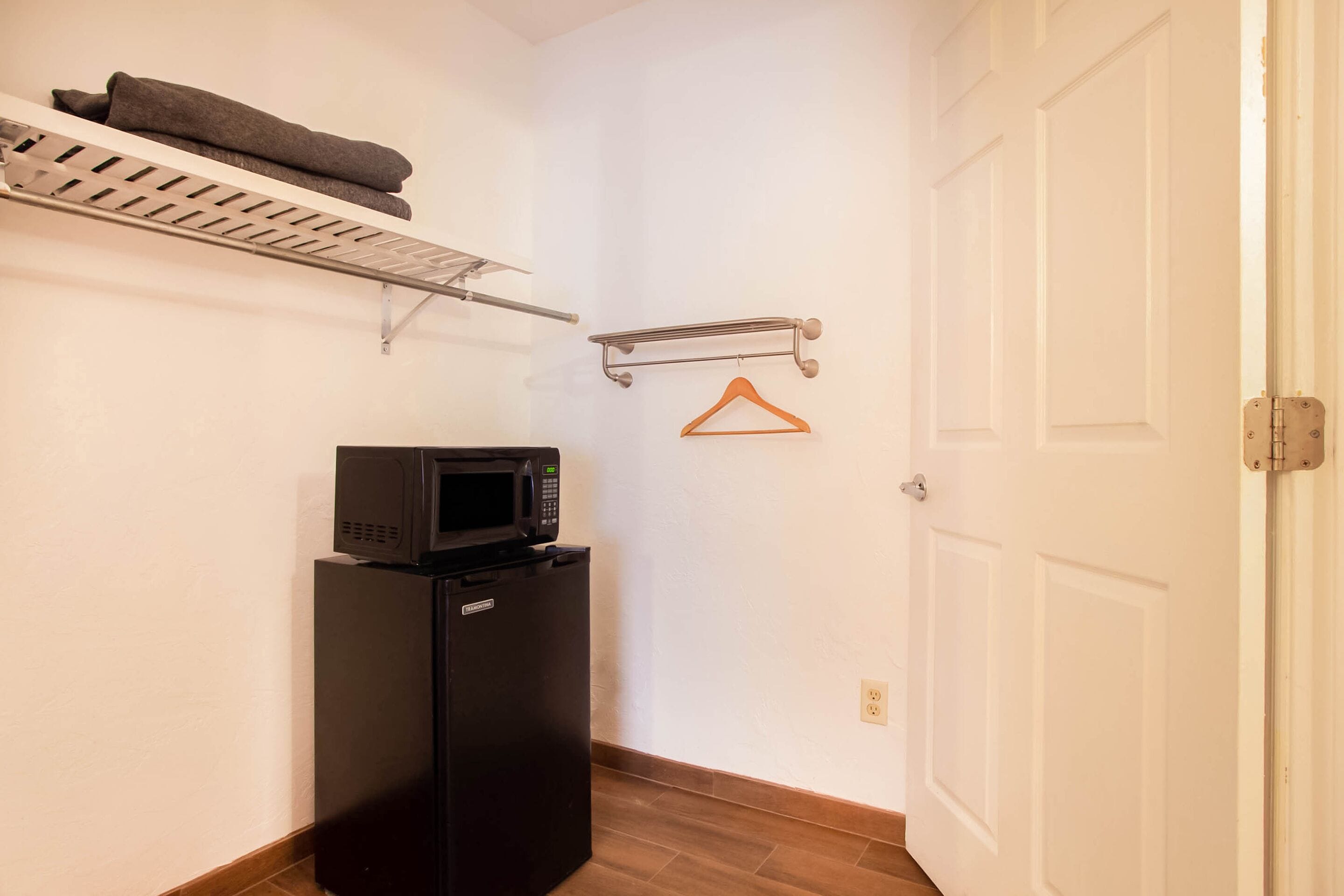 Photo - OYO Waterfront Hotel- Cape Coral Fort Myers, FL