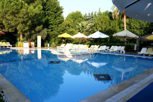 Outdoor pool - Club Turkuaz Garden (Fethiye)