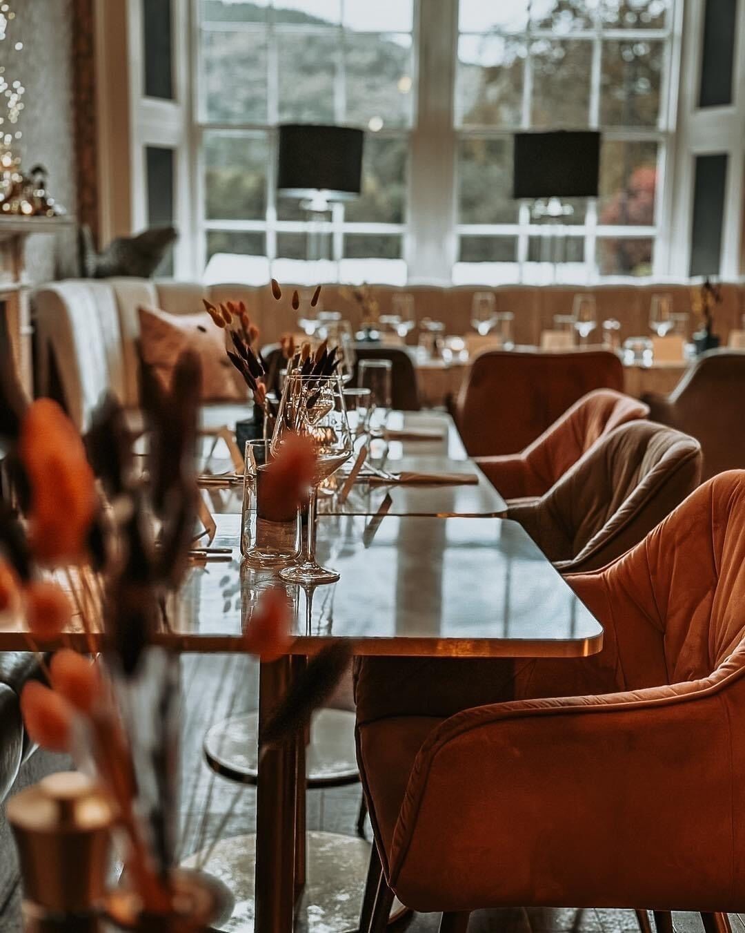 Breakfast, lunch, dinner served; local cuisine 