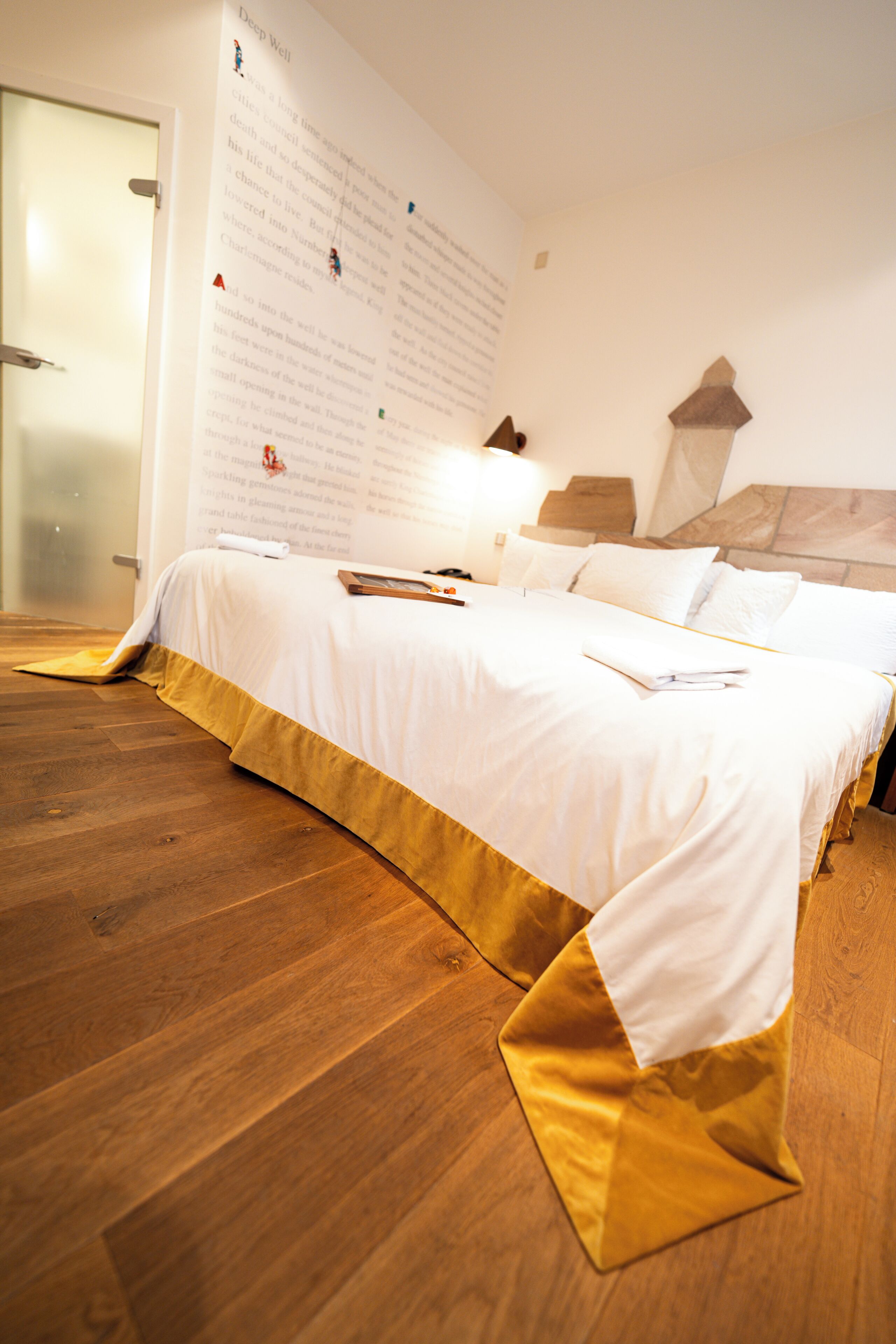 1 bedroom, hypo-allergenic bedding, down duvets, minibar