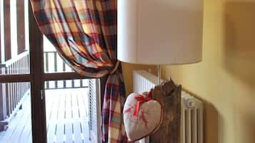 Roupas de cama antialérgicas, edredons de pluma, Wi-Fi de cortesia