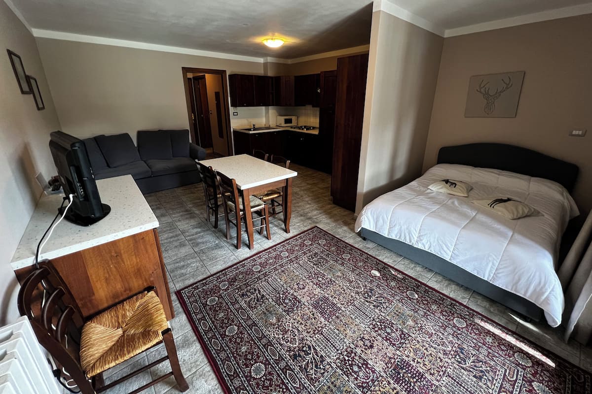 Standard Apartment, 1 Bedroom, Balcony, Mountain View (6 people)