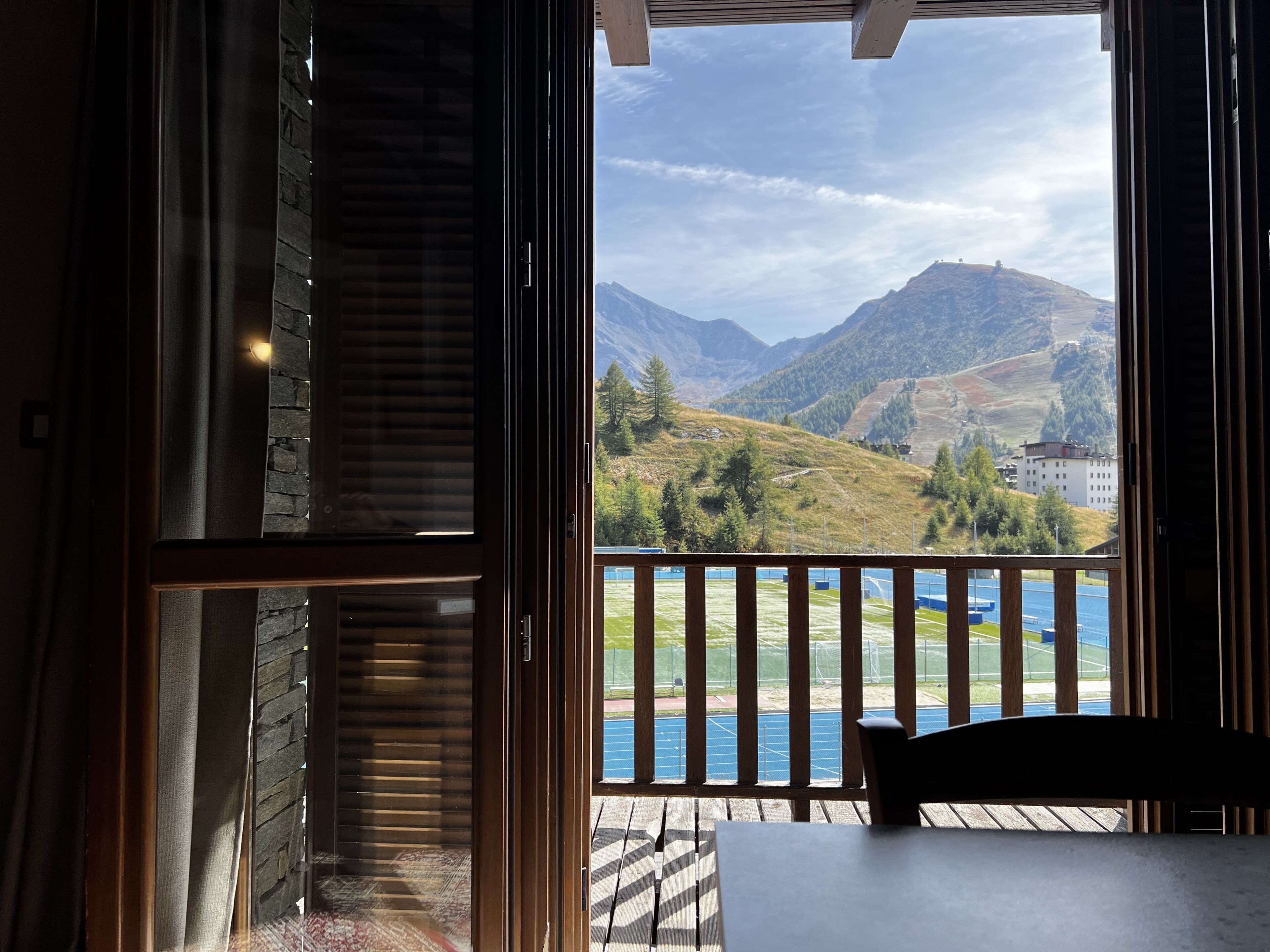 Ampio appartamento su due livelli, 2 camere da letto, balcone e vista montagna | Vista montagna
