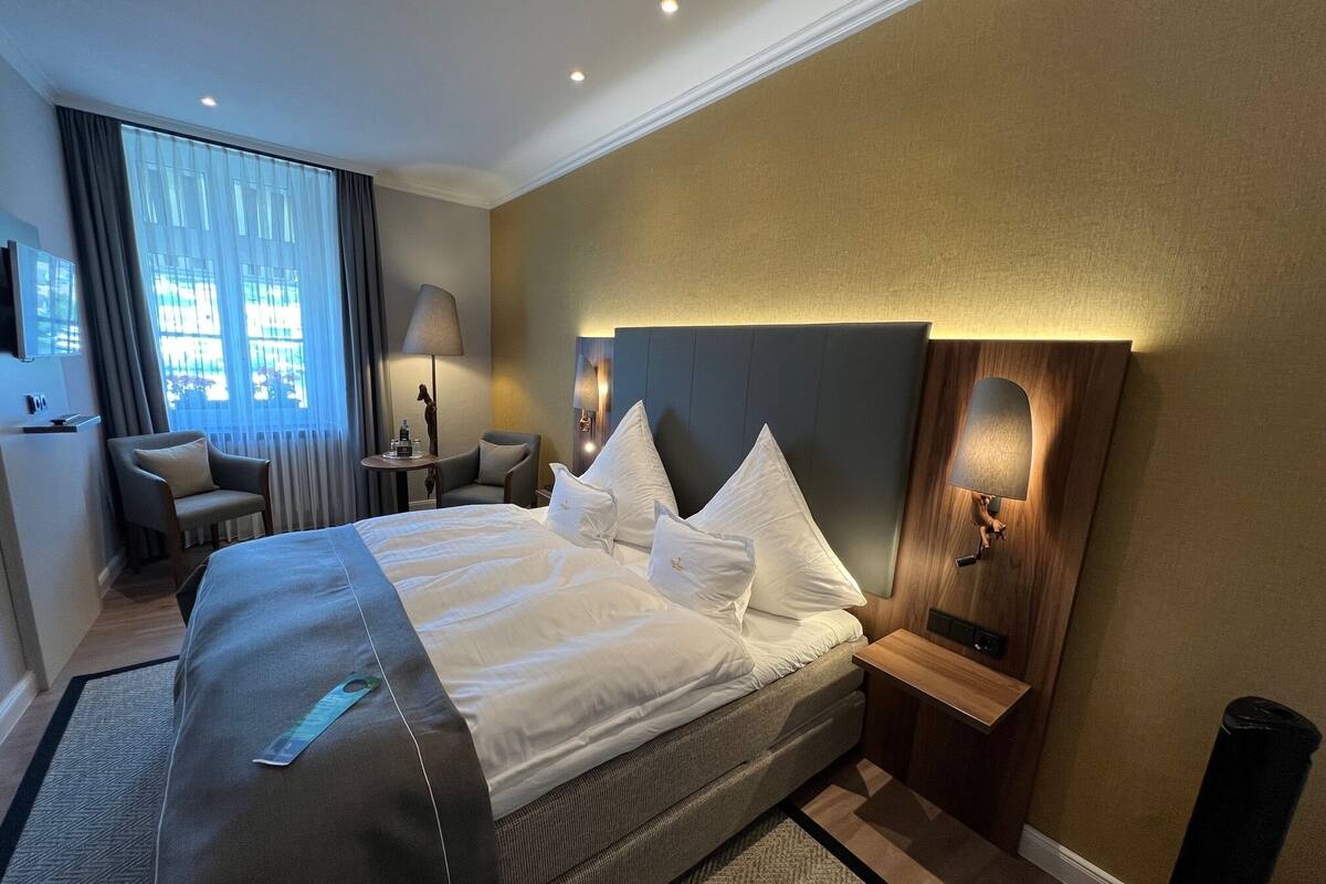 Tweepersoonskamer, niet-roken, uitzicht op rivier | Luxe beddengoed, donsdekens, bedden met traagschuimmatrassen