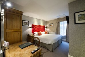 Superior-Doppelzimmer | Zimmersafe, Schreibtisch, Bügeleisen/Bügelbrett, kostenloses WLAN