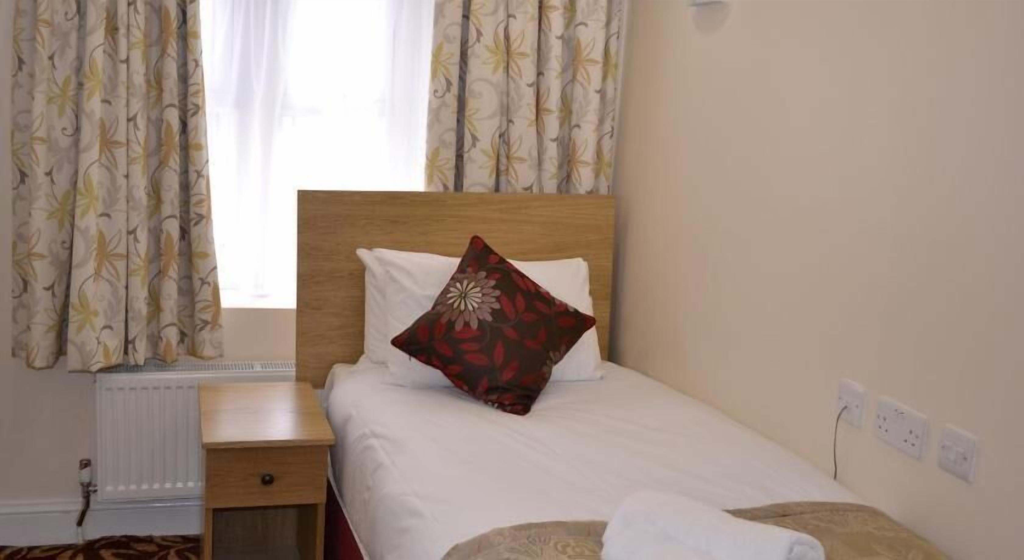 Iron/ironing board, free WiFi