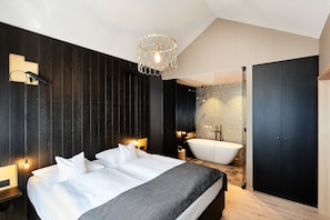 Suite | Allergikerbettwaren, Zimmersafe, Schreibtisch
