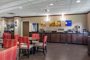 Desayuno buffet incluido todos los días