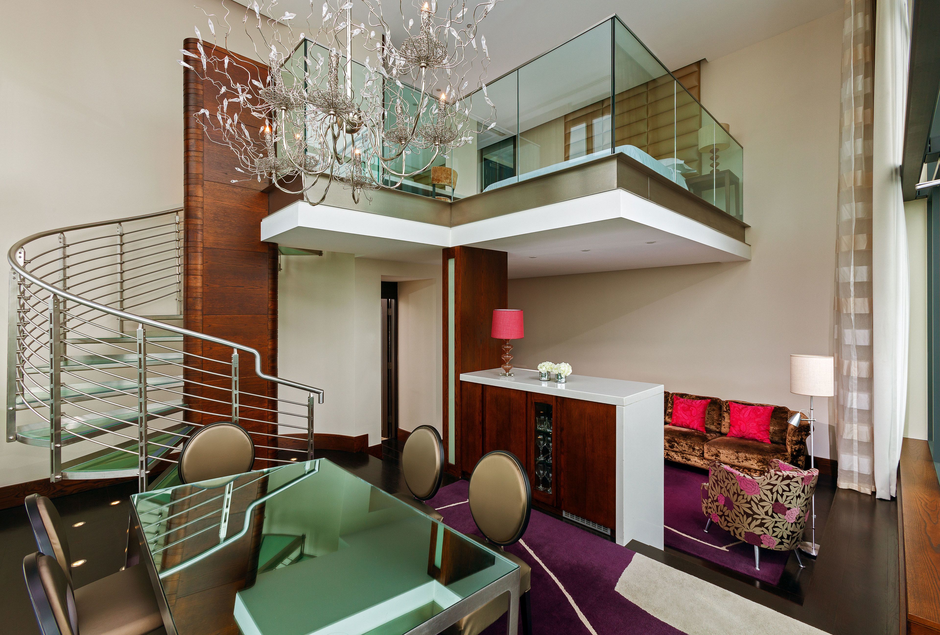 presidential suite, 1 king bed, non smoking, river view (balcony) | hypo-allergenic bedding, pillow-top beds, in-room safe, desk