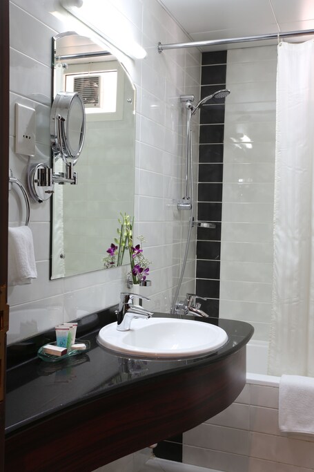 The Eclipse Boutique Suites - Image 14
