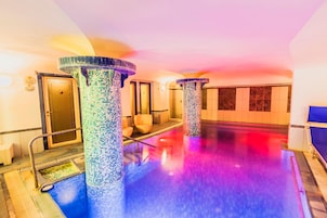 Sauna, hot tub, Turkish bath, body treatments, hydrotherapy