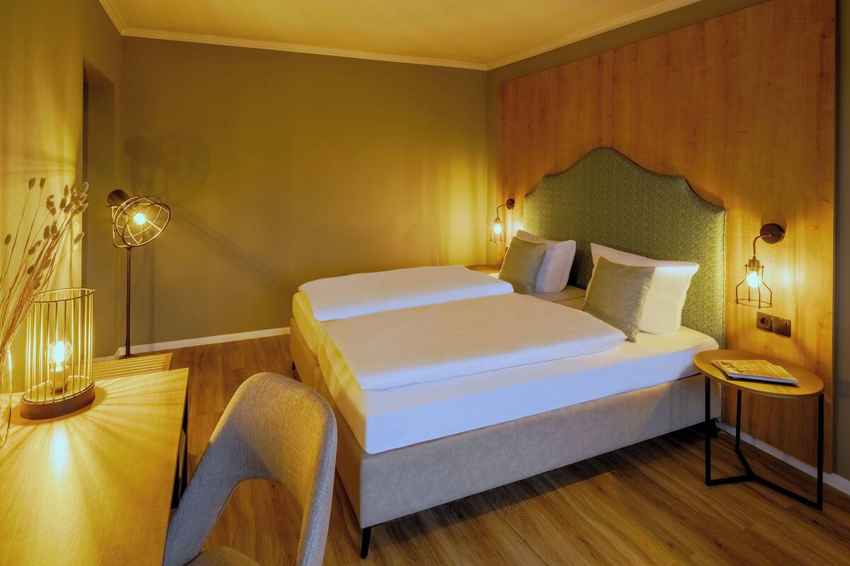 Deluxe Room, Ground Floor | Individually decorated, individually furnished, free WiFi, bed sheets