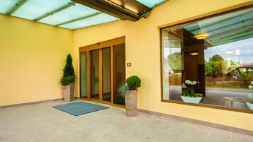 واجهة المنشأة