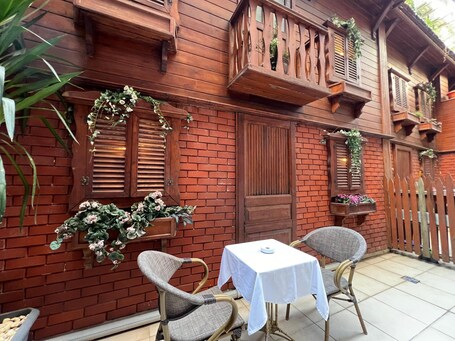 GLK PREMIER Regency Suites Spa Special Class - Image 29