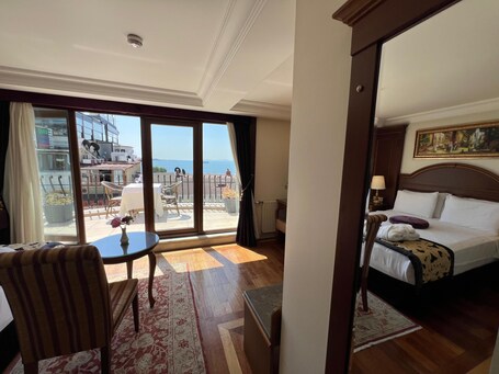 GLK PREMIER Regency Suites Spa Special Class - Image 35