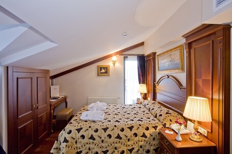 GLK PREMIER Regency Suites Spa Special Class - Image 79
